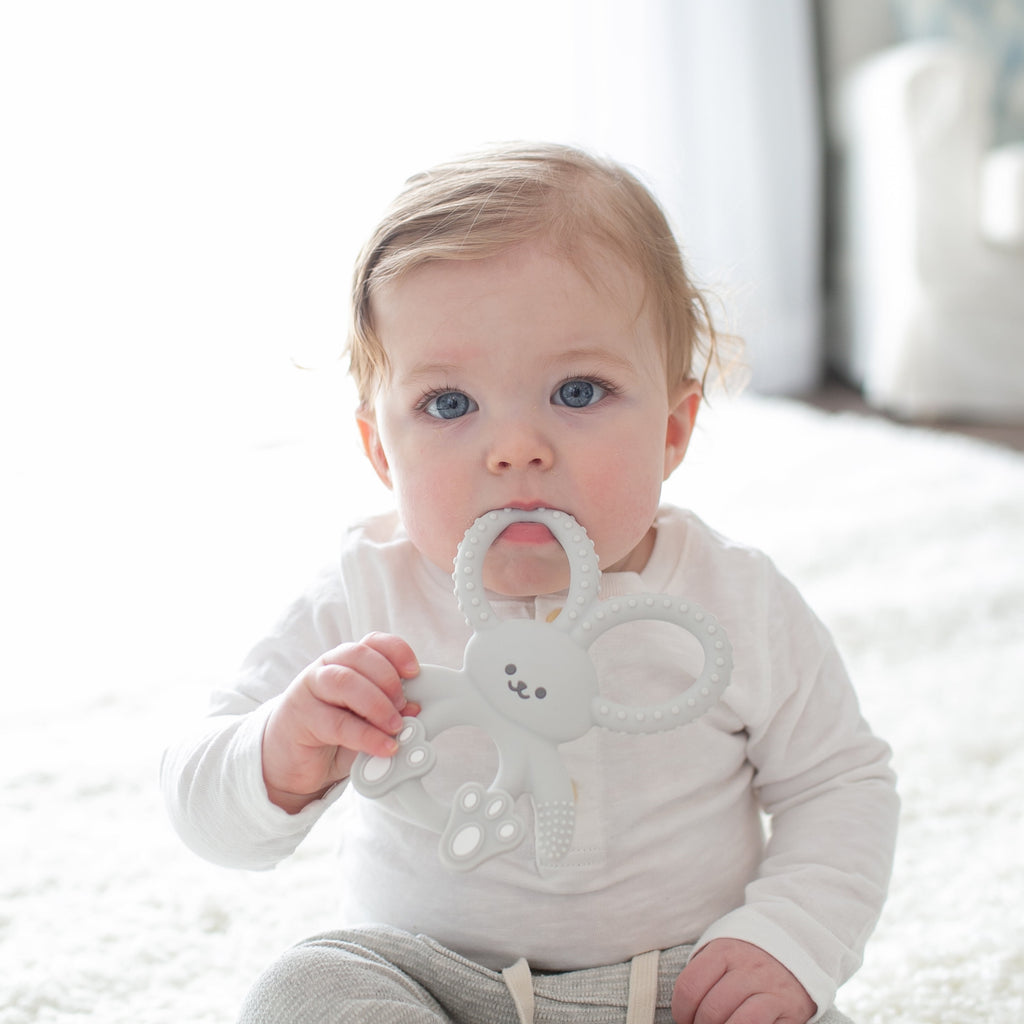 Dr. Brown's Flexees Teether, Gray Bunny, Soft 100% Silicone, Baby Teether, BPA Free, 3m+, 1 Pack