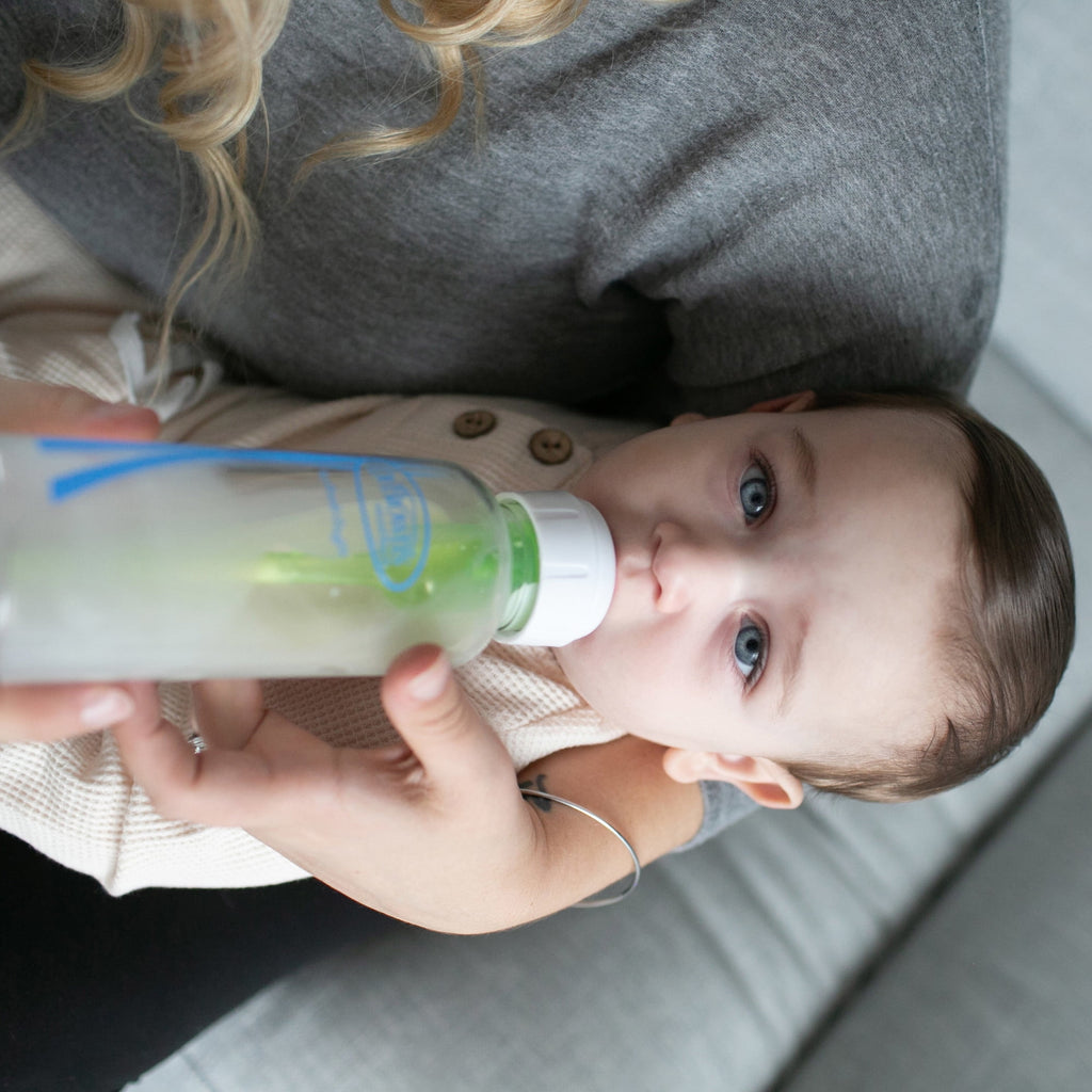 Dr. Brown's Anti-Colic Options+ Narrow Glass Baby Bottle, 8oz/250 ml, Slow Flow Nipple, BPA Free, 0m+, 2 Pack + Mint Silicone Sleeve
